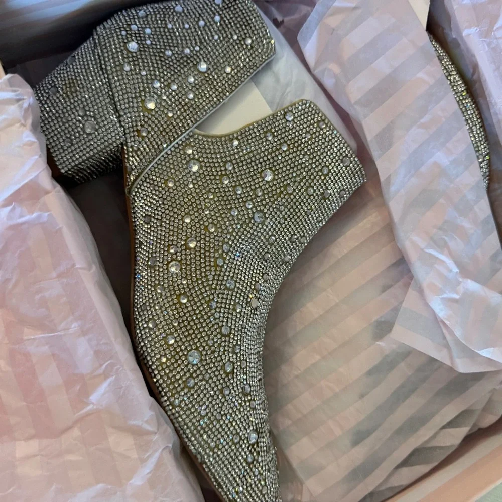 NEW Kate Whitcomb Brit Sparkly Rhinestone Boot Bootie Block High Heel Shoe Pearl